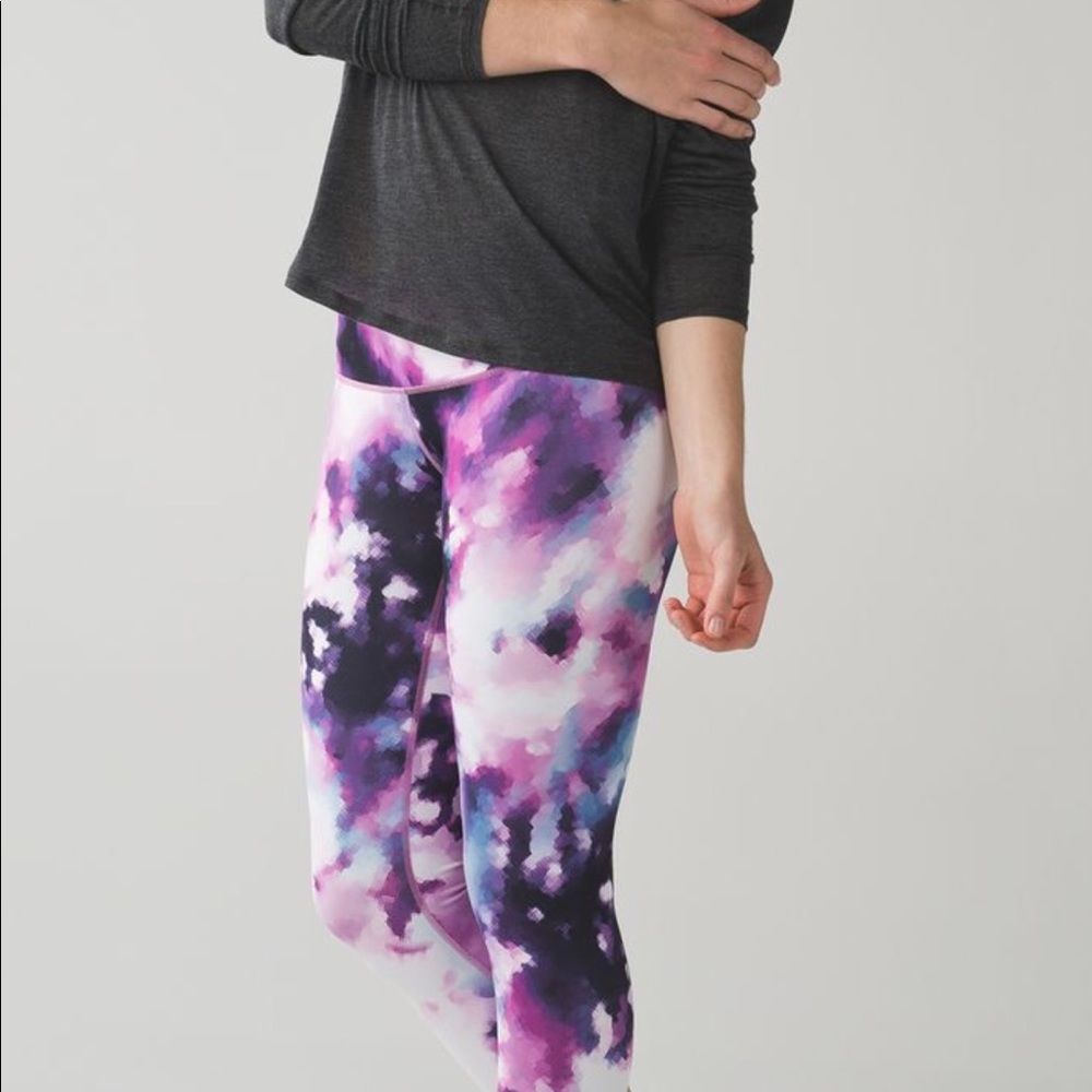 Lululemon Wunder under Blooming Pixie Crop III NWT